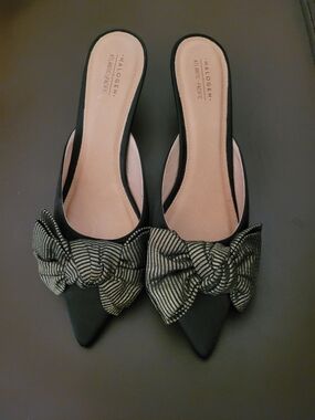 Halogen Black Pointed Bow Mules 7.5